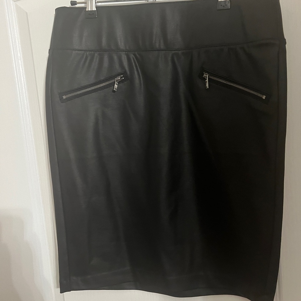 d. jeans Black Pencil Skirt with Zipper Accents